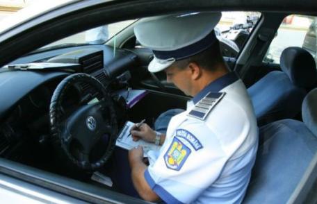 Vezi căte amenzi au aplicat și câte permise au reținut poliţiştii rutieri în acest week-end