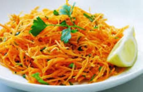 Salată de morcovi cu portocală