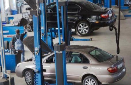 Atelierele de service auto verificate de polițiști