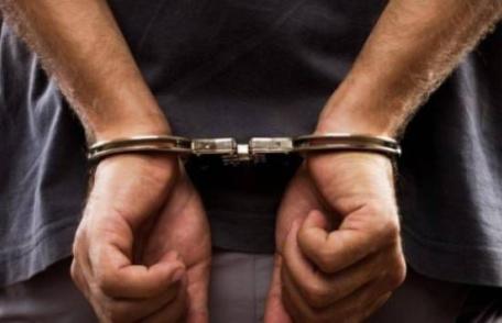 Bărbat de 70 de ani condamnat la închisoare pentru conducere fără permis