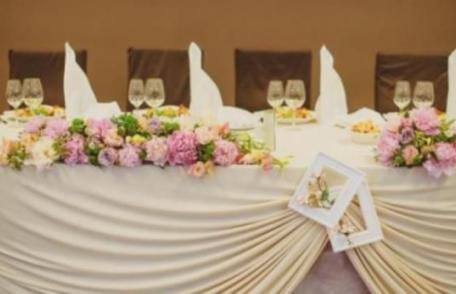 O nouă idee a unui senator: TAXĂ pe meniul de nuntă!