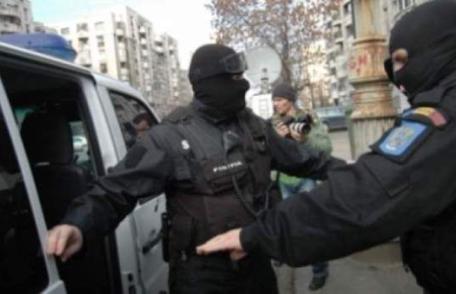 Botoșănean reținut pentru contrabandă cu țigări după o percheziție domiciliară