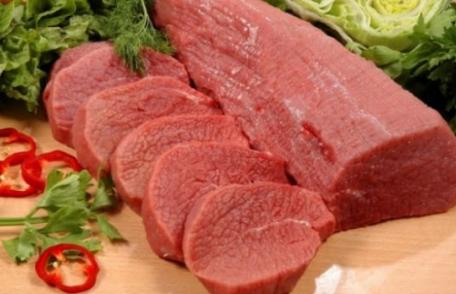 Nutriţionist: Carnea roşie e cancerigenă şi terminaţi cu produsele lactate că nu fac bine