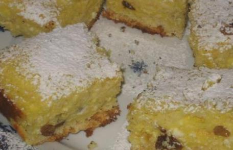 Prăjitură cu brânză cu foaie turnată