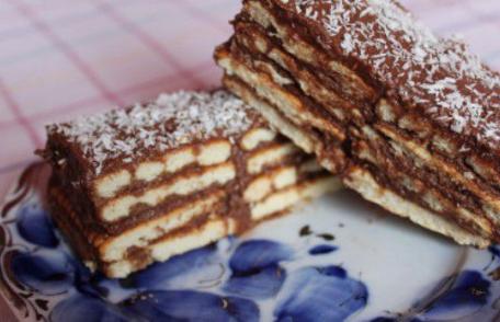 Prăjitură de biscuiți