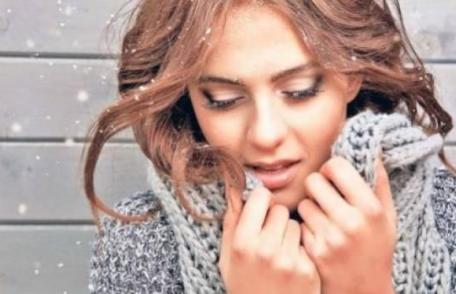 Vreme de coşmar în următoarele zile. Frig, ploi, lapoviţă şi ninsori