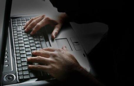 Utilizatorii de Internet care descărcau programe de tipul WinRAR, victime ale grupării de atacatori informatici StrongPity