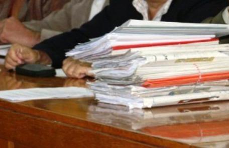 Reprezentanţii din Vlădeni şi Bucecea invitaţi la Prefectură pentru a soluţiona conflictul de fond funciar