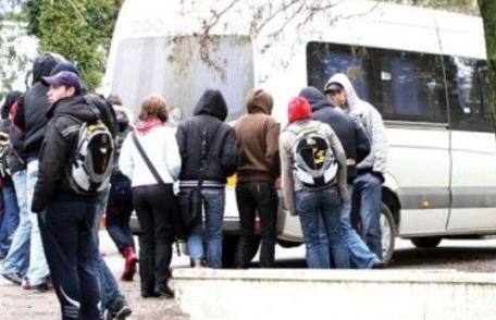 Abonamentele de transport rutier pentru elevi, decontate integral de Guvern