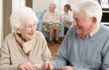 Cămine de bătrâni la fiecare 20.000 de locuitori. Soluția salvatoare pentru vârstnicii abandonați de familii