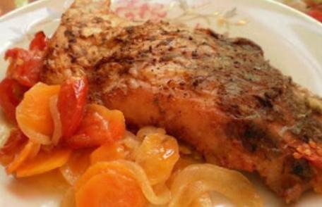 Crap cu legume la cuptor