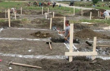 Adevarul.ro | Au furat până şi casele sinistraţilor