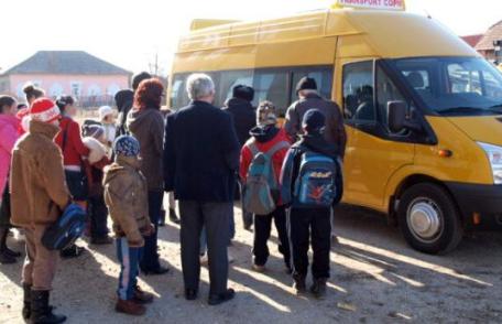 Anunţ important pentru elevi privind decontarea transportului şcolar