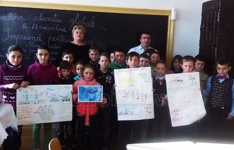 Proiect educațional „Împreună pentru pace” desfășurat la Școala Gimnazială „Dimitrie Pompeiu” Broscăuți - FOTO