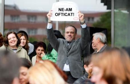 Noi proteste ale funcționarilor publici și a personalului contractual din administrația publică locală și centrală
