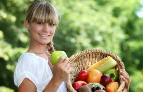 Când este potrivit să consumi anumite fructe şi legume?