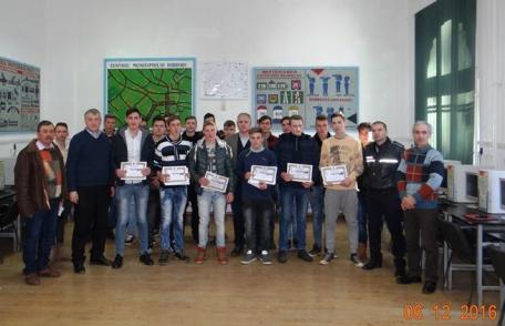Concursul județean „Siguranță prin educație rutieră” organizat la Liceul Tehnologic Alexandru Vlahuță Șendriceni - FOTO