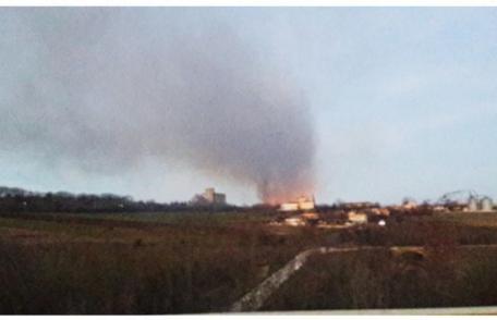 Cel puțin cinci morți, 25 de răniți și 20 de clădiri distruse după ce un tren a deraiat și apoi a explodat 