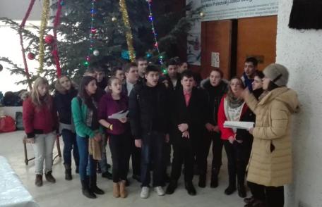 Președintele Consiliul Județean Botoșani, Costică Macaleți  a primit vizita colindătorilor - FOTO