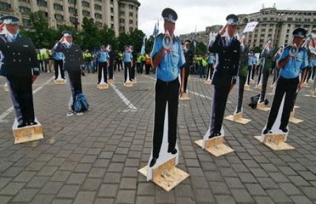 1.300 de „poliţişti problemă”, concediaţi