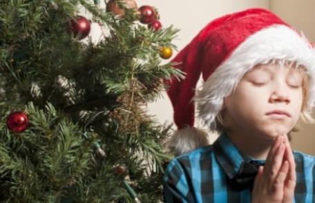 Rugăciunea de Crăciun! Toată lumea trebuie să o rostească pe 25 decembrie! Te ferește de toate relele!