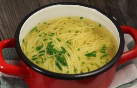 Supă de pui cu fidea