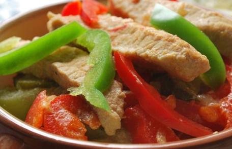 Tocăniță de porc cu bere și legume