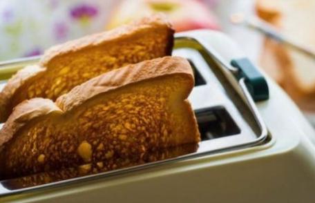 ALARMANT! Pâinea prăjită poate produce cancer!