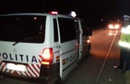 Șofer inconștient! A lovit cu mașina un pieton, l-a târât pe un pod și a fugit de la locul accidentului