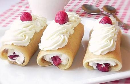 Clătite cu cremă de mascarpone