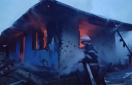 Trei bătrâni au rămas fără case în mai puțin de jumătate de oră - FOTO