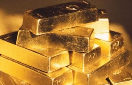 Estimare şoc: Aurul ar putea ajunge la 5000 dolari