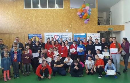 Pompierii botoşăneni, alături de copiii cu sindrom down