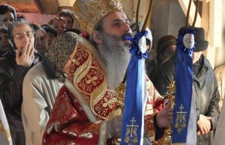 Dorohoi | Mitropolitul Teofan sfinţeşte, duminică, Biserica Sfinţii Constantin şi Elena