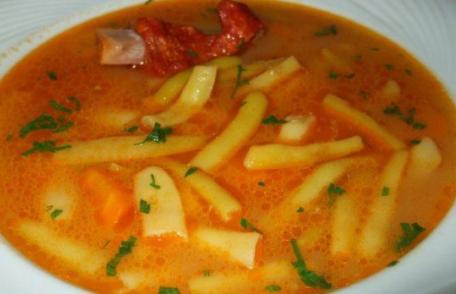 Ciorbă de fasole galbenă