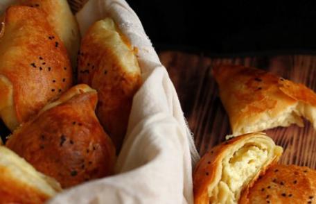 Triunghiuri cu cașcaval