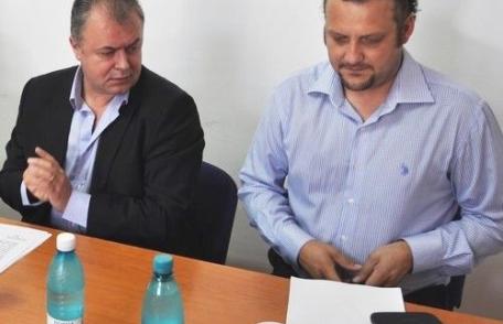 Directorii de institutii deconcentrate care nu si-au facut treaba vor fi schimbati, anunta presedintele PDL Botosani