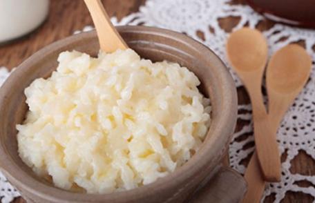 Cum trebuie să fierbem corect orezul?