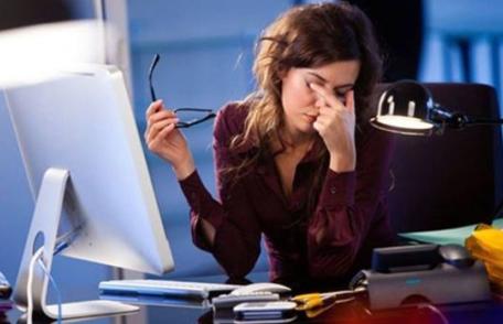 Lucrezi mult în fața calculatorului? Atunci este obligatoriu să știi asta