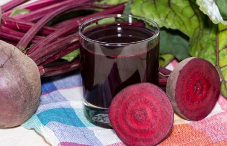 Parodontoza se poate trata cu sfeclă roșie: efectele se văd după doar câteva zile