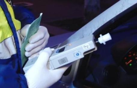 Şofer cercetat de poliţişti după ce a refuzat recoltarea probelor biologice de sânge