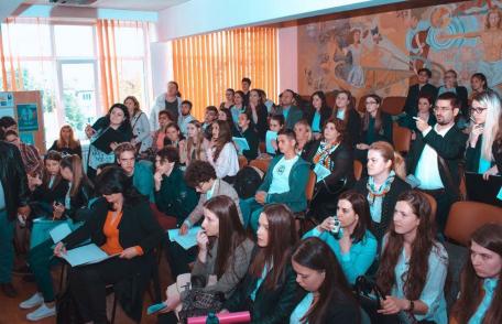 CN „Grigore Ghica” Dorohoi în optimile Olimpiadei naționale de argumentare, dezbatere și gândire critică „Tinerii dezbat” - FOTO