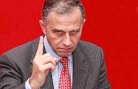 Geoană îi cere lui Boc să informeze Parlamentul în legătură cu destinaţia fondurilor din privatizări