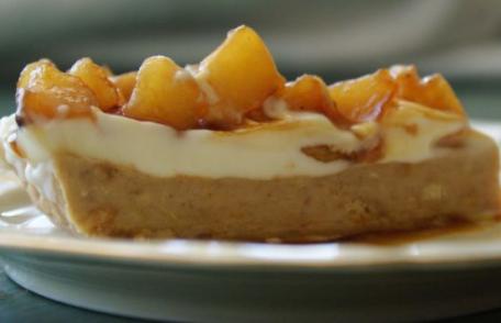 Tartă de mere și cremă de mascarpone
