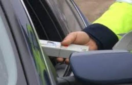 Inconştienţă în trafic. S-a urcat la volan aproape în comă alcoolică