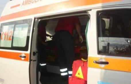 Adolescentă transportată la Spitalul Dorohoi după ce a fost rănită într-un accident produs de o șoferiță imprudentă