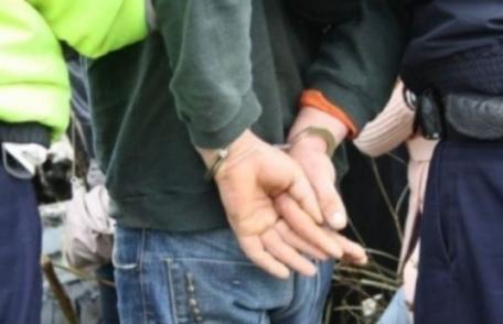 Hoț de icoane prins de polițiștii botoșăneni. Vezi câte furturi mai avea la activ!