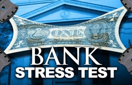 Opt bănci au picat examenul de stres