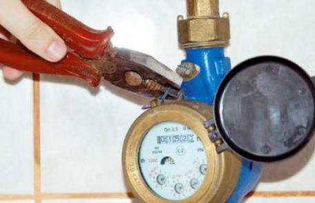 Nova Apaserv anunță debranșarea consumatorilor care întregistrează trei facturi restante la apă