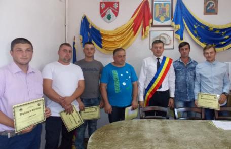 Primăria comunei Ibănești premiază perfomanțele - FOTO